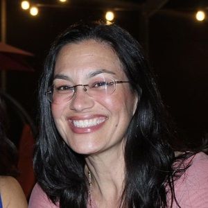 Meet your Posher, Ivette